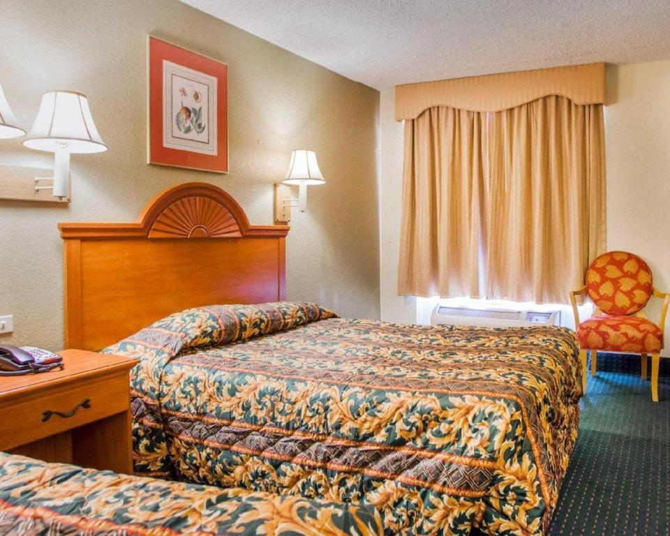 Rodeway Inn Mount Laurel Hwy 73 Exterior foto