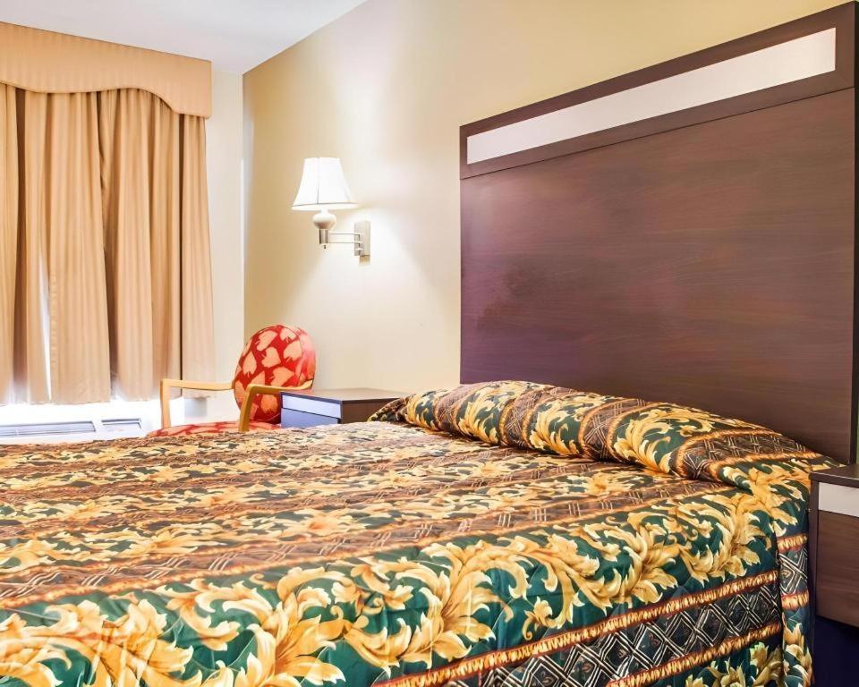 Rodeway Inn Mount Laurel Hwy 73 Exterior foto